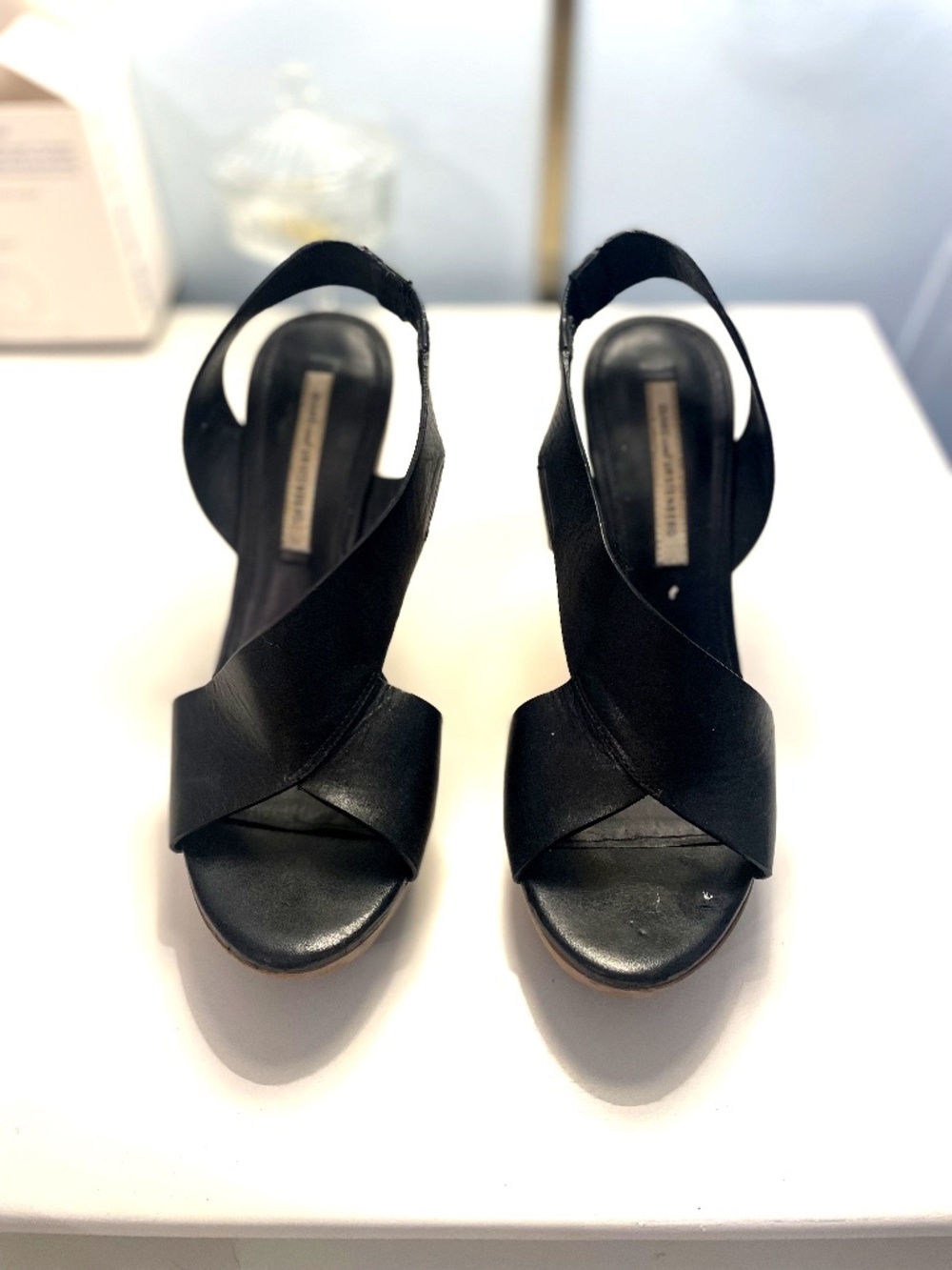 DVF Diane von Furstenberg Opal Black Leather Wooden Wedge Sandal Sz 8